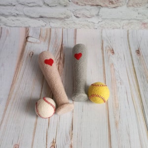 Gevilte pasgeboren softbalset, babyhonkbalset, vilten honkbalknuppel, honkbalhandschoen, vilten sportrekwisieten, pasgeboren vilten fotorekwisieten