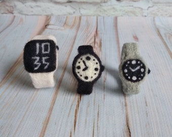 Newborn felted Wrist Watch, smart watch, Felted device props: mobile phone,car key,tv remote control,record player Felted photo props Decor