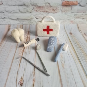 Gefilzte Neugeborenen Zahnarzt Set, gefilzte Zahnbürste, Zahnpasta, Zahn, Dental-Spiegel-Instrumente, Baby Zahnarzt, Neugeborene gefilzte Foto Requisiten