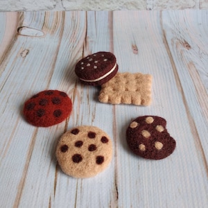 Newborn Felted Cookies, Croissant, Doughnut, Newborn Felted props,Newborn Photo Props Felt Sweeties,Newborn Photo Decor Props,Cookies Props