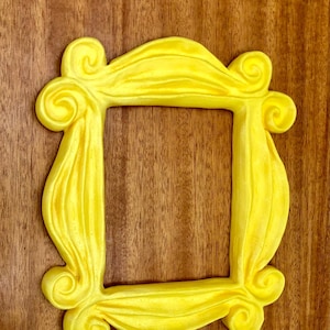 Faithful replica Friends frame - Monica&#39;s apartment. The best gift for your best friends!. Door peephole.