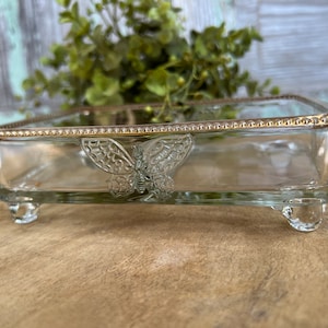 Vintage Jewelry keeper /soap dish /playing card holder. Jeanette glass footed two section divided butterfly tray,