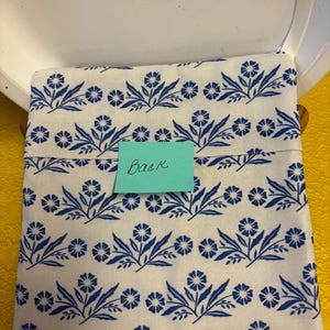 Complement "Cornflower Corning Ware" Pot Holder (Hand Crafted) image 3