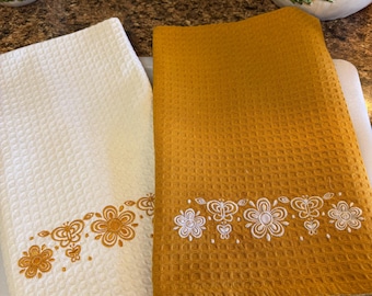 Corelle Butterfly Gold (1970 design) Embroidered towel Set of 2