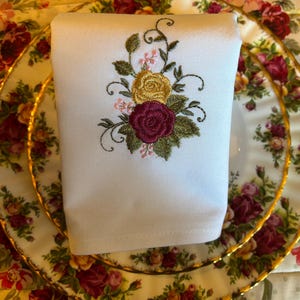 オールドカントリーローズ（2本のバラの花束）ロイヤルアルバートの陶磁器4点セットにぴったり