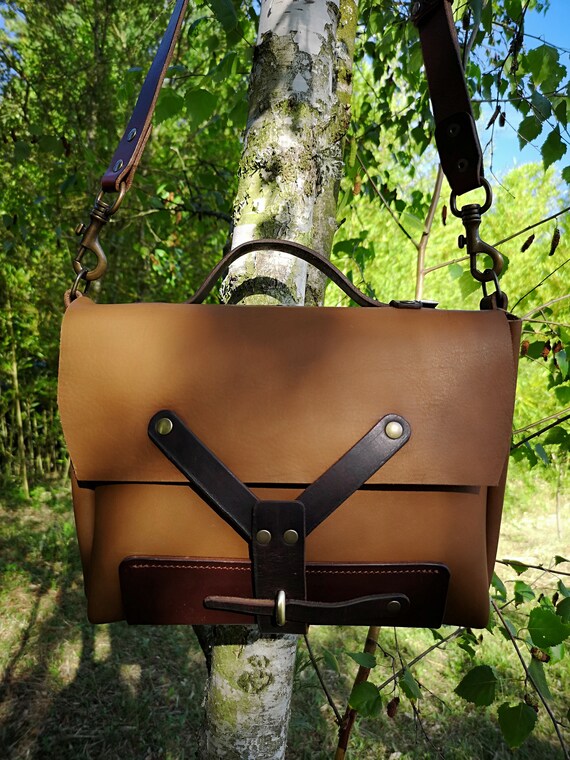 premium leather messenger bags