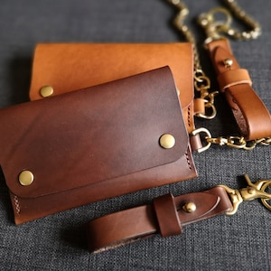 Leren bikerportemonnee met ketting en sleutelhanger, gepersonaliseerd cadeau, biker, trucker, festivalganger, massief messing