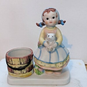 vintage ceramic figurine,little girl with red pigtails holding pig,1980&#39;s made in taiwan,hummel like figurine,wash bucket