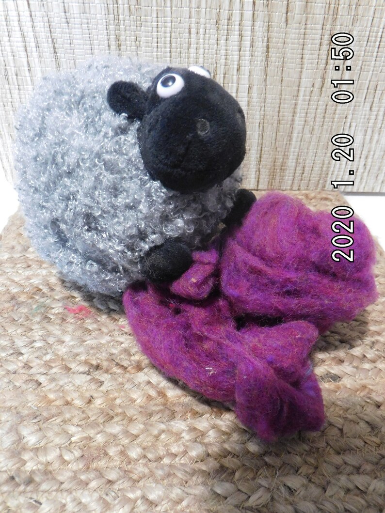 Carded wool roving grape 1 oz Carded wool roving grape 1 oz