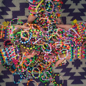 20 Kandi Bracelet&#39;s Random Assortment