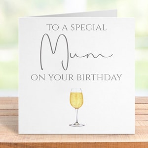 Carte d'anniversaire pour maman, cadeau fait main pour une célébration spéciale