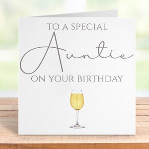 Carte d'anniversaire pour tante, cadeau fait main pour une célébration spéciale