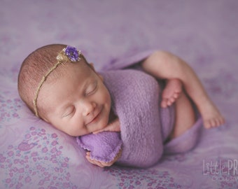 6  Mini Hearts Huggies • Set of 6 • Assorted colors • Newborn Photography Prop • Baby Photography Heart