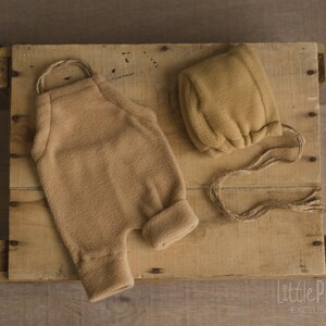 Outfit • Cozy • Camel Romper and Bonnet Set