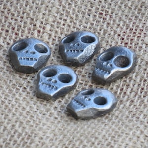 5 buttons, skull buttons , forged , skull , blacksmith made , steel , knob , clothes accesories , pirate , goth , punk , bikker clothing