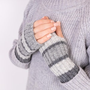Fingerless gloves - Arm warmers - Open finger gloves - 100% wool