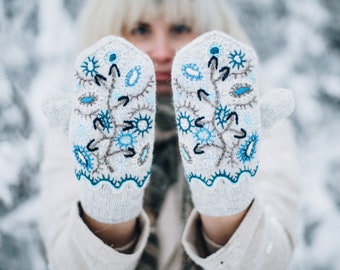 Wool mittens with handmade embroidery - Double layer mittens - Embroidered mittens - 100% wool