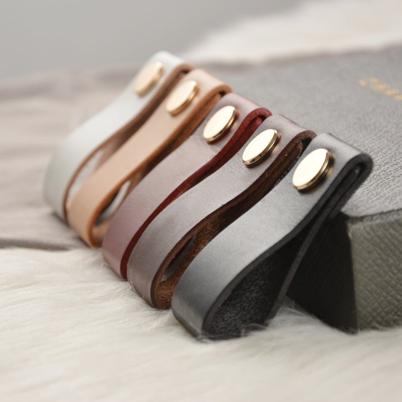 739 5 Color Soft Leather Door Handles For Cabinet Wardrobe Cupboard Drawer Pull Knobs Furniture Kitchen Hardware Decorative Accessories
