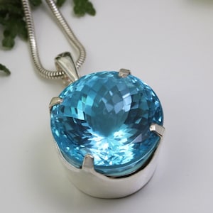 Blue topaz pendant