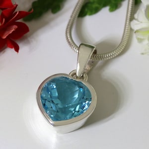 Blue Topaz Pendant - Skyblue TOP