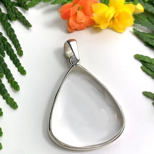 Rock crystal pendant