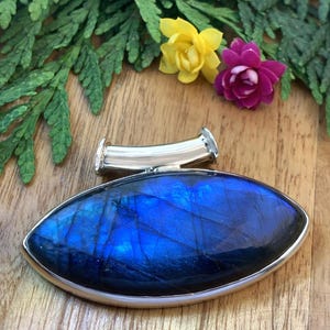 Labradorite pendant