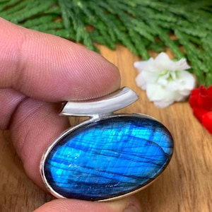 Labradorite pendant