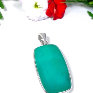 chrysoprase pendant