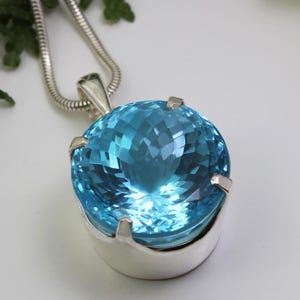 Blue topaz pendant