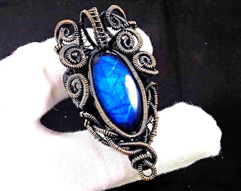 Colgante de labradorita azul real envuelto en alambre de cobre • Collar de piedras preciosas llamativas • Joyería de cristal bohemia hecha a mano • Regalo de Navidad para ella