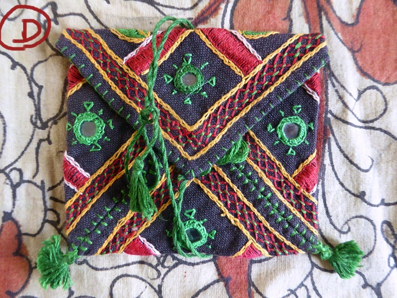 indian hand made and embroidered bag purse India Rajasthan mirrors handicraft ethnic traditional