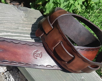 Leather guitar strap