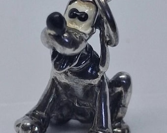 Pingente em miniatura de prata de lei 925 com o cão Pluto.