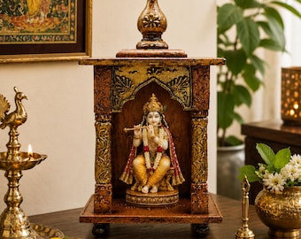 Handgefertigter Tempel aus Holz: Kupferner Pooja Ghar, Wandbehang