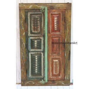 Vintage Wood Window Frame, Wall Hanging Rustic Frame, Farmhouse Reclaimed Barn Wood Interior Wall Decor, Old Primitive Decorative Shutter