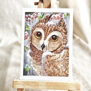 Carte ACEO originale. "Le hibou des oreilles" Peinture originale miniature, art mural et objet de collection. La taille de la carte ACEO est de 2,5 x 3,5 pouces.