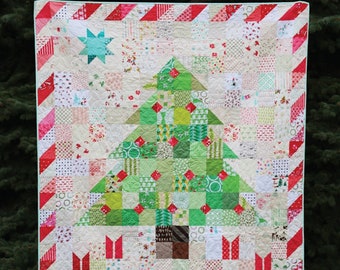 Happy Christmas Quilt Pattern From Maker Valley By Lesue, Holly