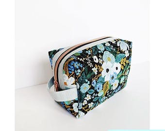 Holland Pouch Pattern By Center Street Quilts