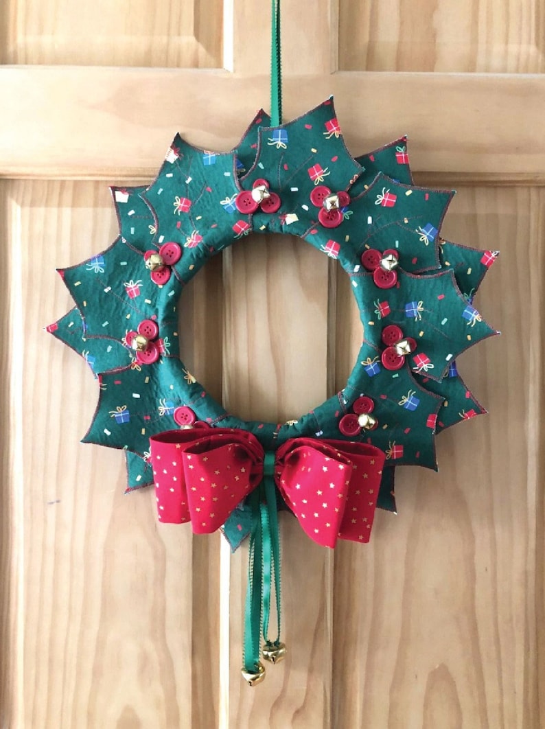 Christmas Wreath Door Hanger Project Pattern Cut Loose Press Etsy