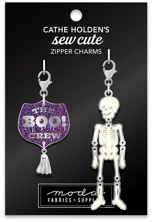 Moda - Cathe Holden Zipper Charms - Skeleton Boo Badge - CH179 - 2
