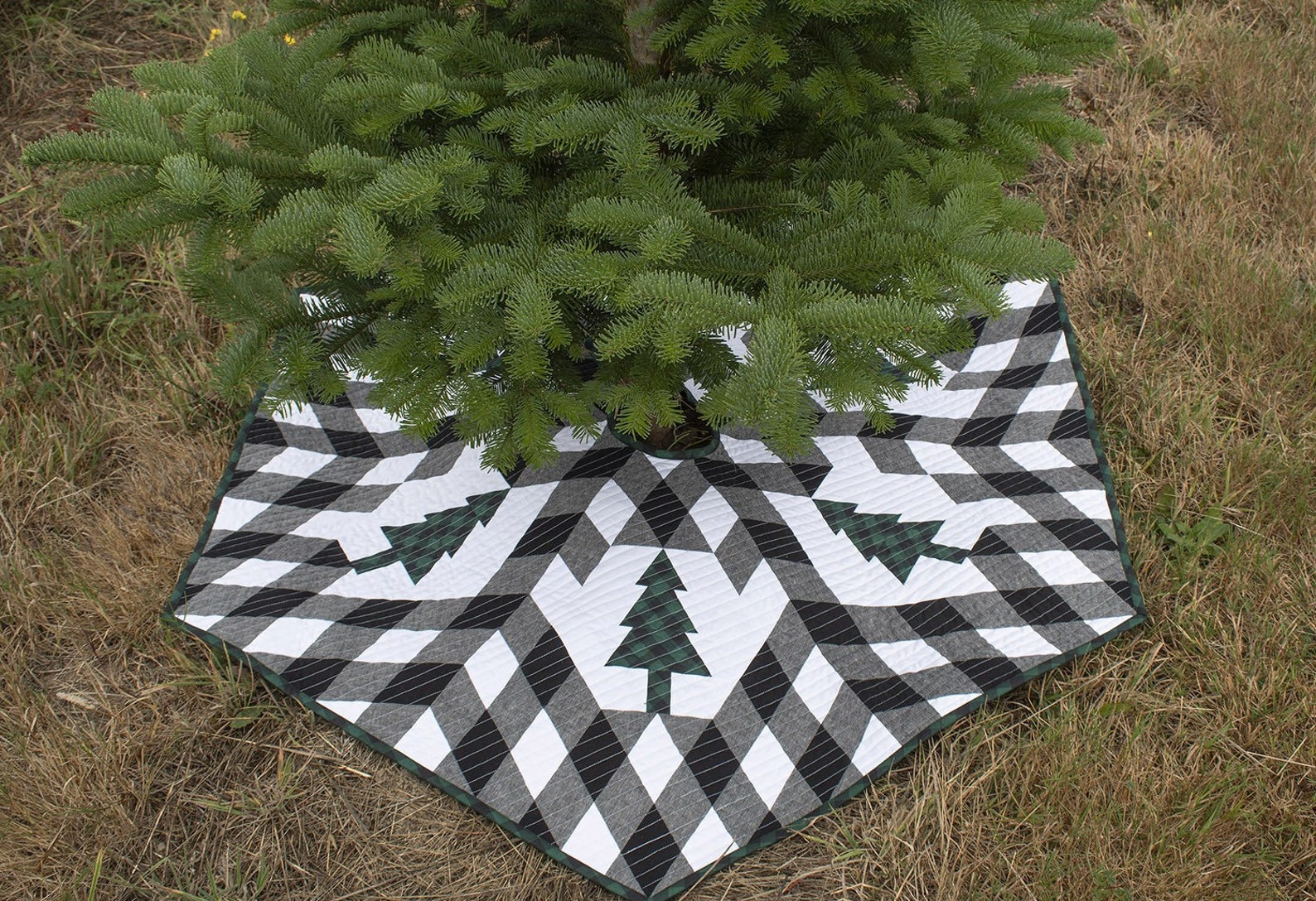 Buffalo Lodge Tree Skirt Quilt Pattern Krista Moser the Etsy