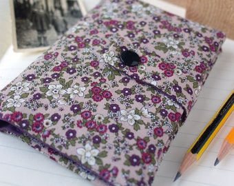 Passport cover GOLD BLOSSOMS Cover for 2 passports and vaccination certificates with card slots small and handy Viloett Lila