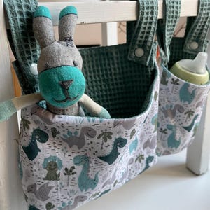 Hängeutensilo DINOSAURIER Aufbewahrung Bett Bad Kinderzimmer aus Baumwolle genäht Waffelstoff Blau Dino