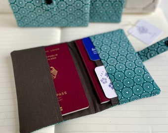 Passhülle RETROKREIS BLAU Reisepasshülle Impfausweishülle Muster Reiseorganizer klein und handlich Karten