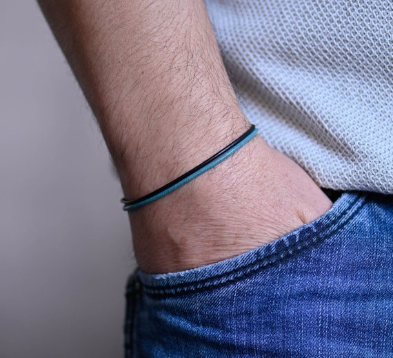 Thin leather hotsell bracelet mens