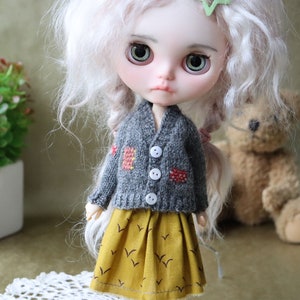 Knit cardigan for blythe - blythe outfit - clothes for the blythe - jemper for doll - blythe doll - blythe knitting clothes