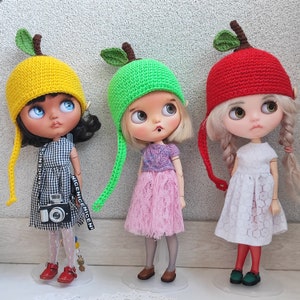 Knitted hat for blythe - blythe outfit - clothes for the blythe - hat for doll - blythe doll - blythe knitted bear helmet