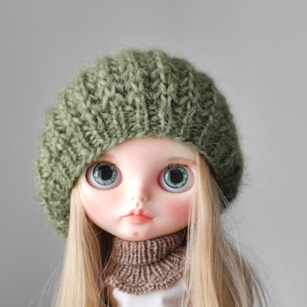 Knitted hat for blythe - blythe outfit - clothes for the blythe - hat for doll - blythe doll - blythe knitted cat helmet