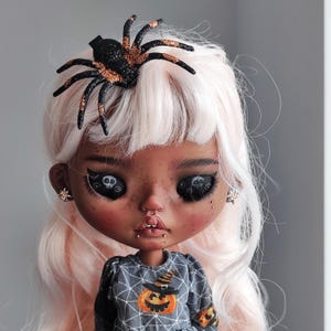 Blythe Doll Hair Clip: Patterned Accessory