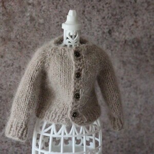 Knit cardigan for blythe - blythe outfit - clothes for the blythe - jemper for doll - blythe doll - blythe knitting clothes